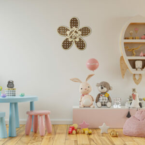 Wooden daisy wall decoration