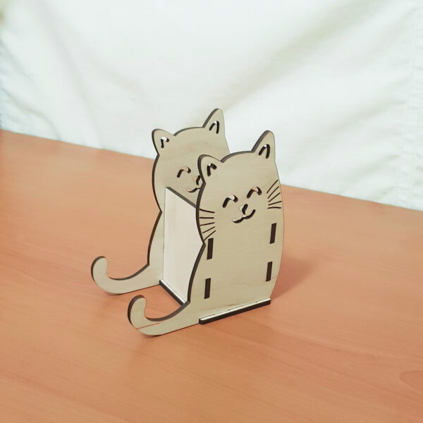 Kattformad pennhållare