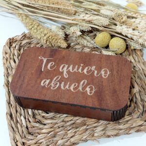 Boîte en bois personnalisée faite à la main
