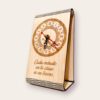 Reloj de madera de mesa personalizable