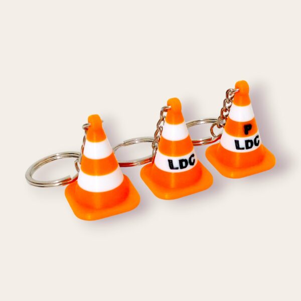 Llavero 3D en forma de cono de señalisación de construcción LDC - LDC Gift - Imagen 2