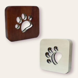 Trädekorationer med hundtassavtryck